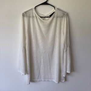 Sanctuary Soft White Light Weight Sweater Size Medium